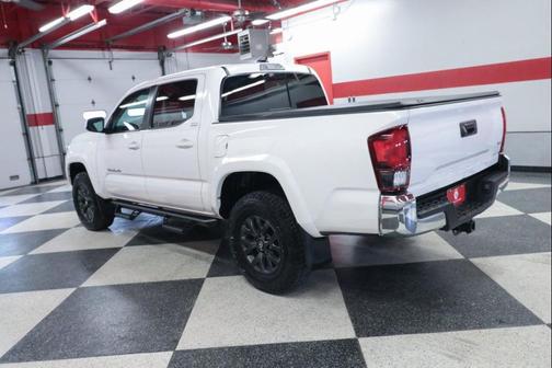 Ice Cap 2023 Toyota Tacoma SR5