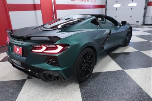 Hypersonic Gray Metallic 2024 Chevrolet Corvette Stingray w/2LT