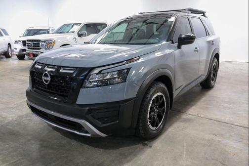 Solid Gray/Super Black 2023 Nissan Pathfinder Rock Creek 4WD