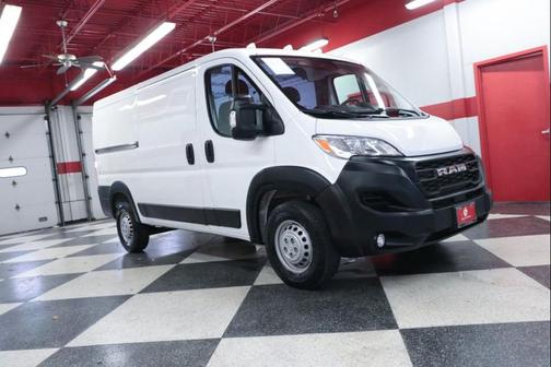 Bright White Clearcoat 2025 RAM ProMaster 2500 Tradesman