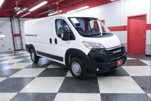 Bright White Clearcoat 2025 RAM ProMaster 2500 Tradesman