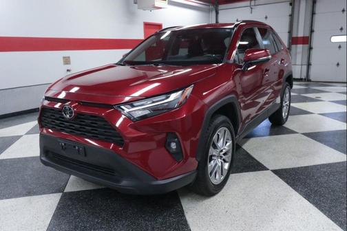 2022 Toyota RAV4 XLE Premium