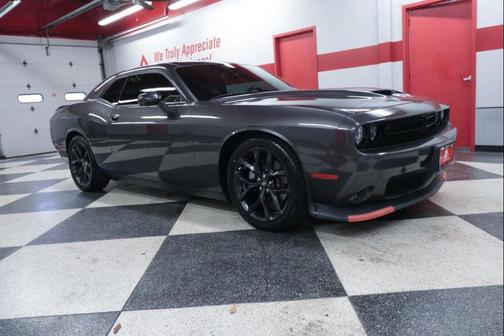 Granite Pearlcoat 2022 Dodge Challenger R/T
