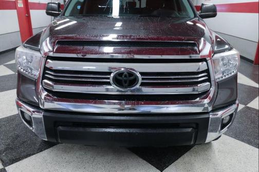Magnetic Gray Metallic 2016 Toyota Tundra SR5