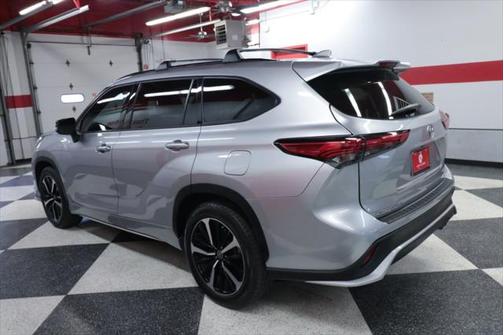 2022 Toyota Highlander XSE