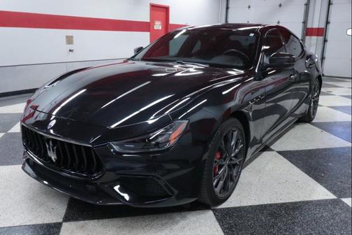 2022 Maserati Ghibli Modena Q4