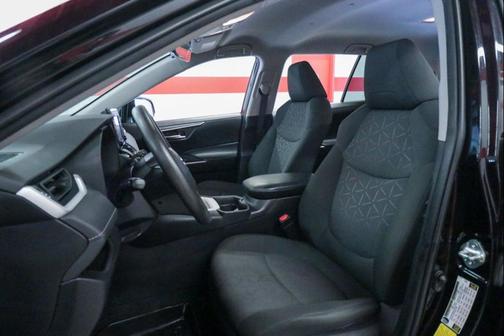 Midnight Black Metallic 2021 Toyota RAV4 XLE