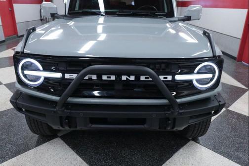 Cactus Gray 2022 Ford Bronco Outer Banks