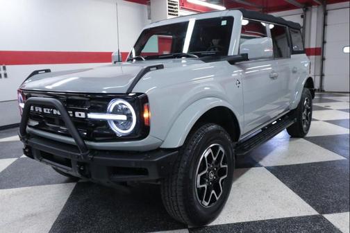 Cactus Gray 2022 Ford Bronco Outer Banks