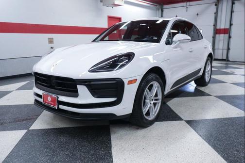2024 Porsche Macan T