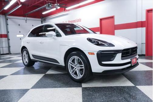 2024 Porsche Macan Base