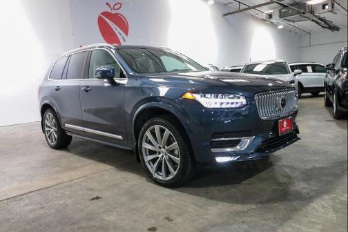 Denim Blue Metallic 2025 Volvo XC90 B6 Ultra