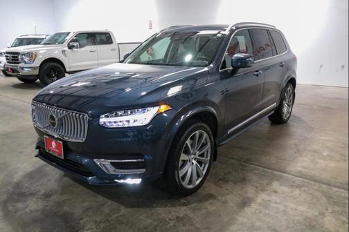 Denim Blue Metallic 2025 Volvo XC90 B6 Ultra