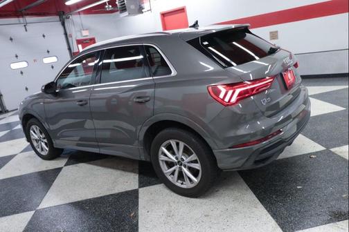 Turbo Blue 2023 Audi Q3 Premium 45 TFSI S line quattro Tiptronic