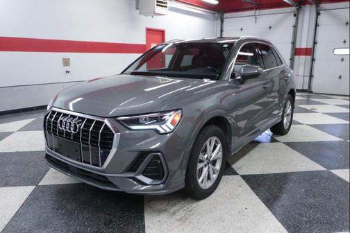 Turbo Blue 2023 Audi Q3 Premium 45 TFSI S line quattro Tiptronic