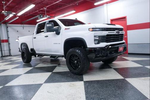 2024 Chevrolet Silverado 2500 Custom