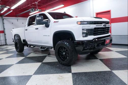 2024 Chevrolet Silverado 2500 Custom