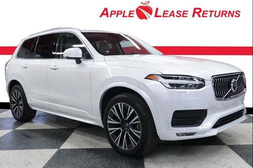 2022 Volvo XC90 T6 Momentum