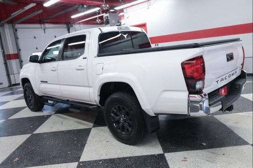 White 2022 Toyota Tacoma SR5