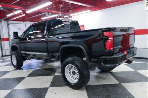 Black 2024 Chevrolet Silverado 2500 High Country