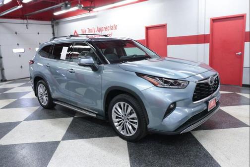 2023 Toyota Highlander Platinum
