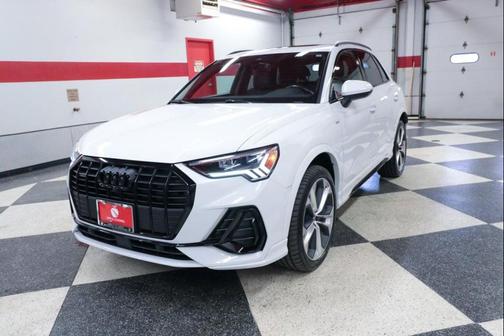 Glacier White Metallic 2022 Audi Q3 45 S line Premium Plus