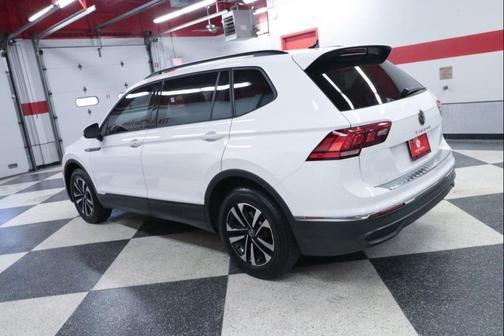 Pure White 2024 Volkswagen Tiguan 2.0T S
