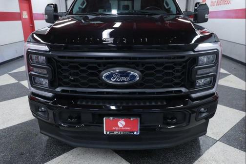 Agate Black Metallic 2024 Ford F-250 Lariat