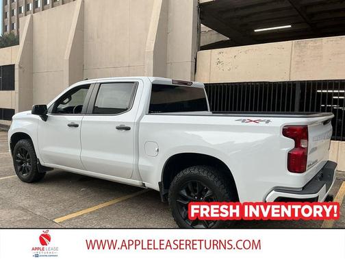 Summit White 2023 Chevrolet Silverado 1500 Custom