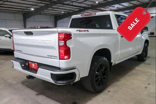 Summit White 2023 Chevrolet Silverado 1500 Custom