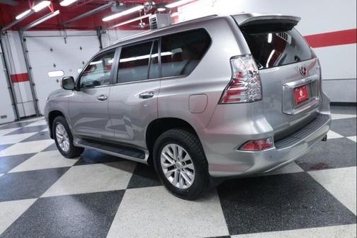 Atomic Silver 2022 Lexus GX 460 Premium