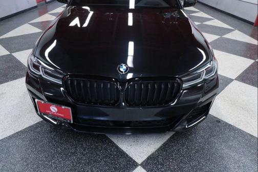 Black Sapphire Metallic 2022 BMW M550 i Xdrive