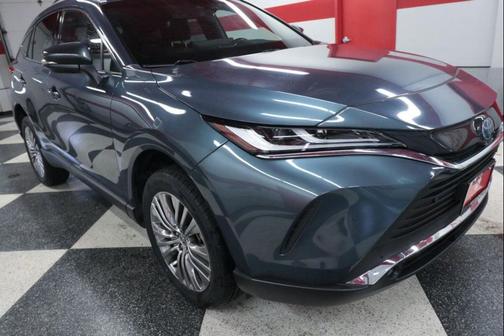 2023 Toyota Venza XLE