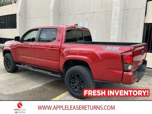 Barcelona Red Metallic 2022 Toyota Tacoma SR