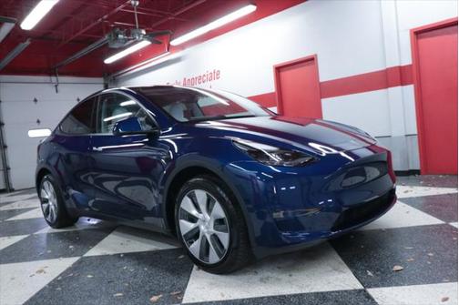 2024 Tesla Model Y Long Range Dual Motor All-Wheel Drive