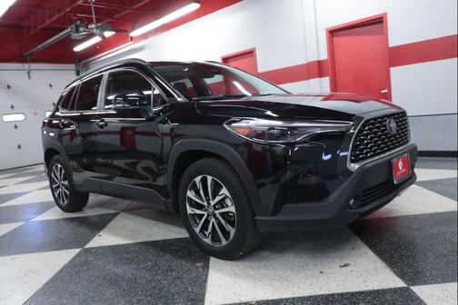 2023 Toyota Corolla Cross XLE