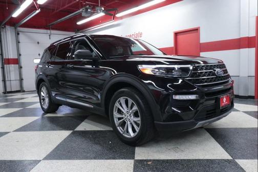Agate Black Metallic 2021 Ford Explorer XLT