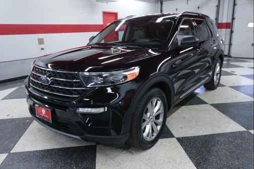 Agate Black Metallic 2021 Ford Explorer XLT