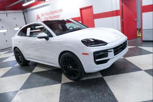 2025 Porsche Cayenne Cayenne