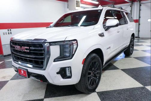 White Frost Tricoat 2021 GMC Yukon XL 4WD AT4