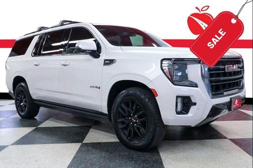 White Frost Tricoat 2021 GMC Yukon XL 4WD AT4