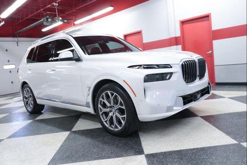 2023 BMW X7 xDrive40i