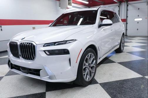 2023 BMW X7 xDrive40i
