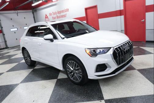 2022 Audi Q3 40 Premium