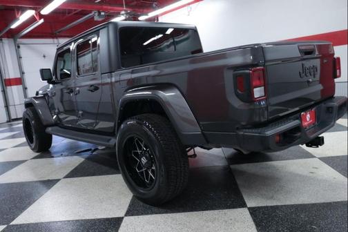 Granite Crystal Metallic Clearcoat 2022 Jeep Gladiator Altitude 4x4