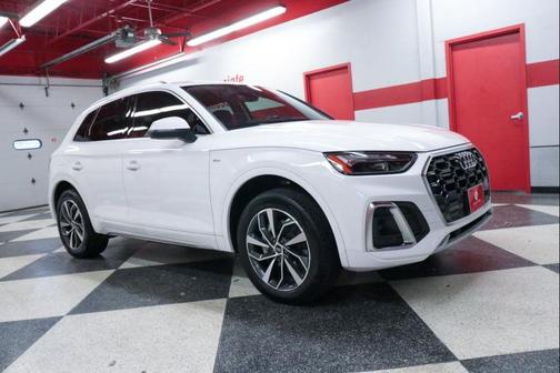 2023 Audi Q5 45 S line Premium Plus