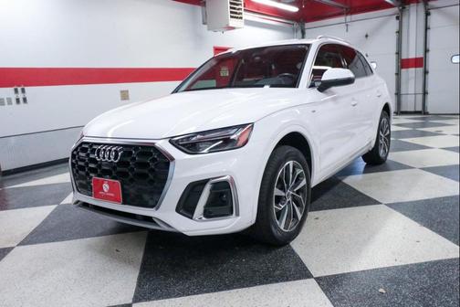 2023 Audi Q5 45 S line Premium Plus