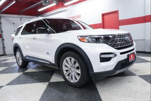 Star White Metallic Tri-Coat 2022 Ford Explorer King Ranch
