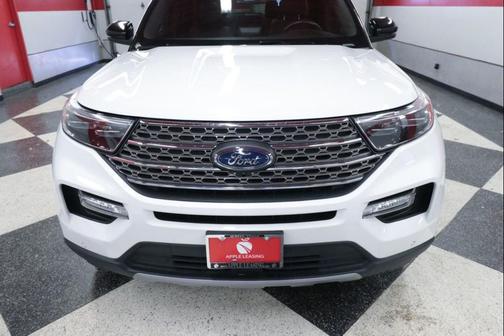 Star White Metallic Tri-Coat 2022 Ford Explorer King Ranch