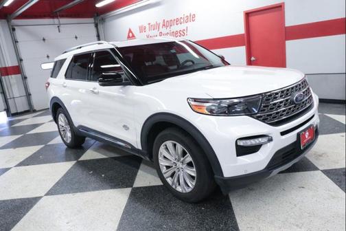 Star White Metallic Tri-Coat 2022 Ford Explorer King Ranch